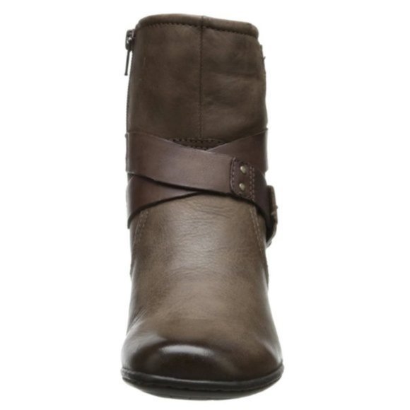 Cobb Hill Sienna Leather Ankle Boot, Stone US 7 - Picture 3 of 5